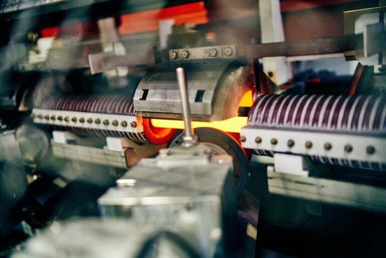 GMH secures access to the wind power industry with its first inductive single-bar tempering plant